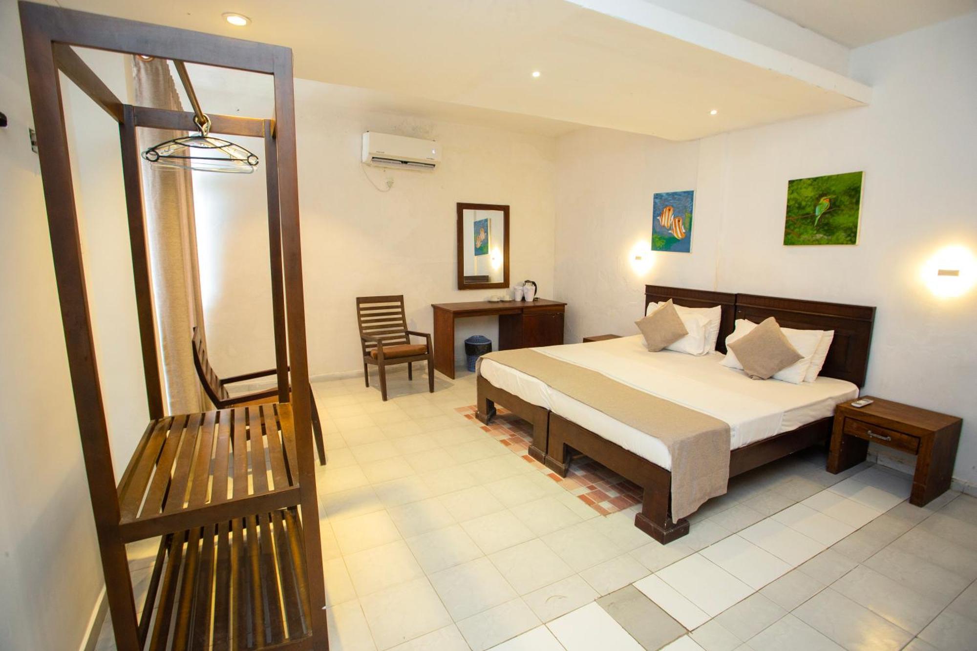 Lucky Seven Hikkaduwa Hotel Kültér fotó