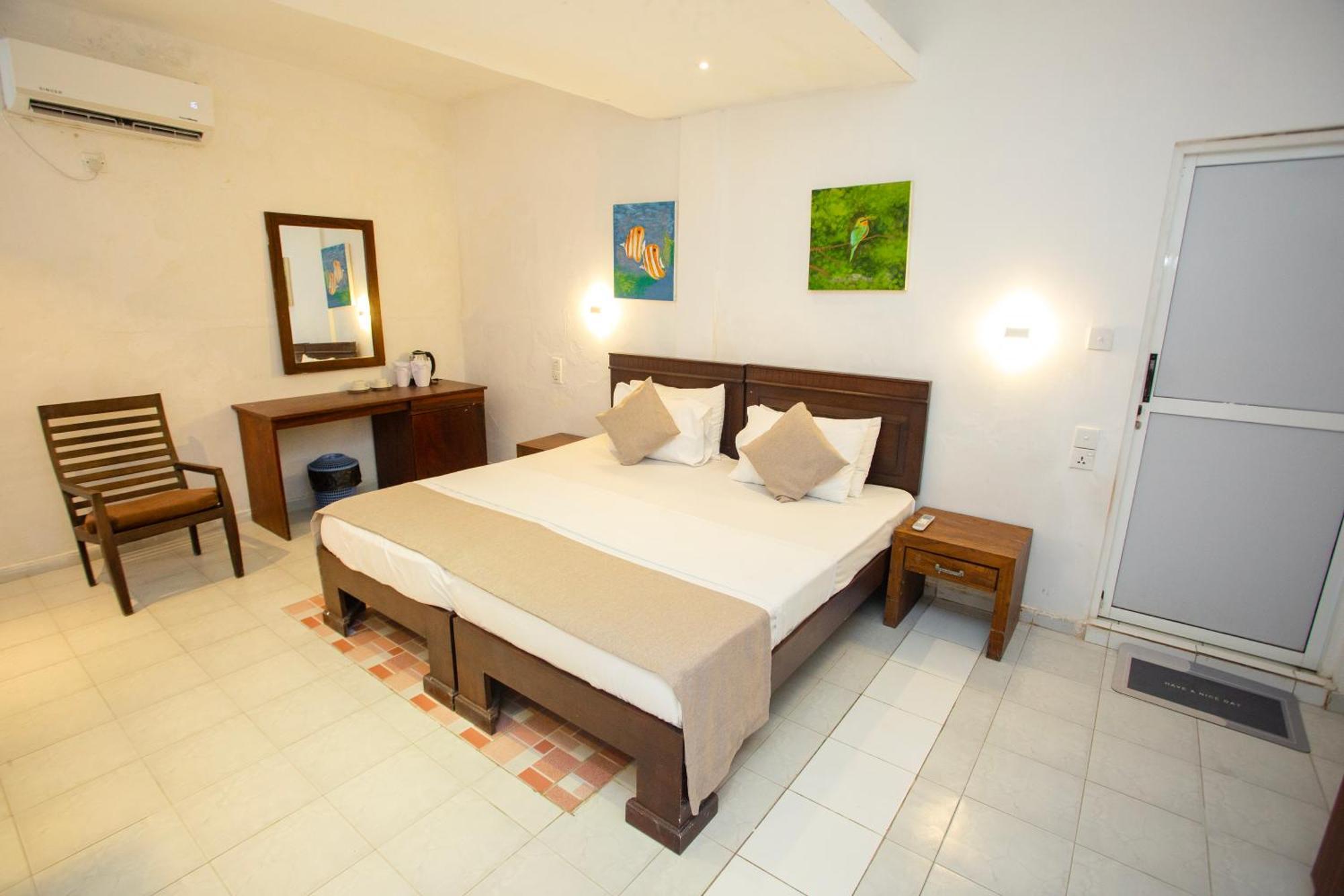 Lucky Seven Hikkaduwa Hotel Kültér fotó